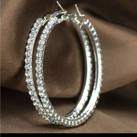 Silver Hoop Earrings Cubic Zirconia NEW Super Big!SHINY !  Hoop earrings 70mm!!! - Picture 2 of 2